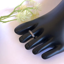 Load image into Gallery viewer, Oxidised Silver Brass Toe Rings pair