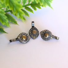 Load image into Gallery viewer, Dual Tone Oxidised Silver/Gold Clip-On Nose pin (pc)