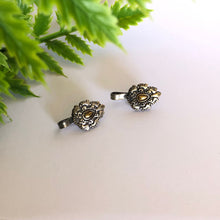 Load image into Gallery viewer, Dual Tone Oxidised Silver/Gold Clip-On Nose pin (pc)