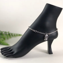 Load image into Gallery viewer, Metal rope Anklets pair with ghungur
