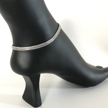 Load image into Gallery viewer, Thick chain Anklet/payal pair
