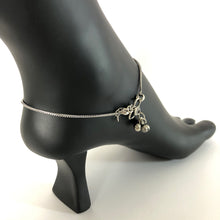 Load image into Gallery viewer, Thin chain Anklet/payal pair
