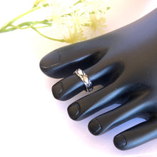 Load image into Gallery viewer, Oxidised Silver Brass Toe Rings pair
