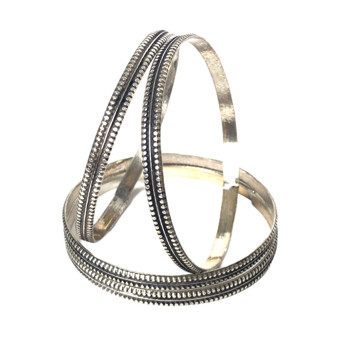 4 pcs Oxidised/German Silver bangles Dot design
